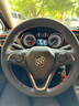 奥迈尔 别克真皮手缝向盘套 英朗 昂科威 君威 威朗 君越 GL8/GL6翻毛皮磨砂汽车把套 黑皮红线两侧打孔 实拍图