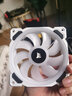 美商海盗船 (USCORSAIR) LL120 RGB 白色 3颗装 120mm风扇/带控制器/炫彩灯光/软件控制 实拍图