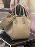 RABEANCO/中号翅膀包菜篮子包女包手提单肩包通勤包包女 87650 奶沙色(经典款） 实拍图