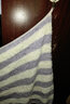 洁丽雅（grace） 洁丽雅条纹毛巾洗脸珊瑚绒彩条干发毛巾速干吸水不掉毛带挂绳 条纹粉 1条 实拍图