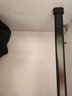 卡贝（cobbe）挂衣杆衣柜挂衣杆铝合金伸缩杆橱柜杆衣橱横杆衣帽架衣架杆晾衣杆 黑色伸缩款【适用宽42-62】+底座 实拍图