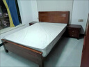 惠寻 京东自有品牌 床新中式全实木实木床1.5米单人床1.8米x2米双人床 床+床头柜*1 1500mm*2000mm箱框结构 实拍图