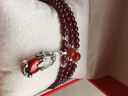 蝶恋石 石榴石手链女款貔貅吊坠酒红色水晶玛瑙多圈手串节日情人节礼物 红色貔貅款 实拍图