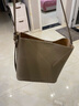 百丽礼物商场同款头层牛皮质感单肩斜挎水桶包X6888DX3 石墙灰 F 实拍图