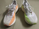 特步【260X】赛训兼备跑步鞋男马拉松鞋透气轻盈缓震集训轻盈运动鞋女 新白色/幽灵绿/荧光柔橙-破晓男 42 实拍图