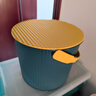 颐香居幼儿园收纳桶 学生带盖可坐人塑料桶  有盖家用洗澡桶凳泡脚桶 深蓝配黄 圆桶【小号】 实拍图