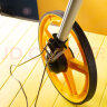 得力（deli）轮式测距仪电子数显测距轮尺手持式测量轮尺大轮318mm 实拍图