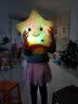 萌萌猪 七彩音乐发光抱枕梦幻五角星星公仔创意夜光毛绒玩具生日礼物女生 星星黄色 发光款（30厘米） 实拍图