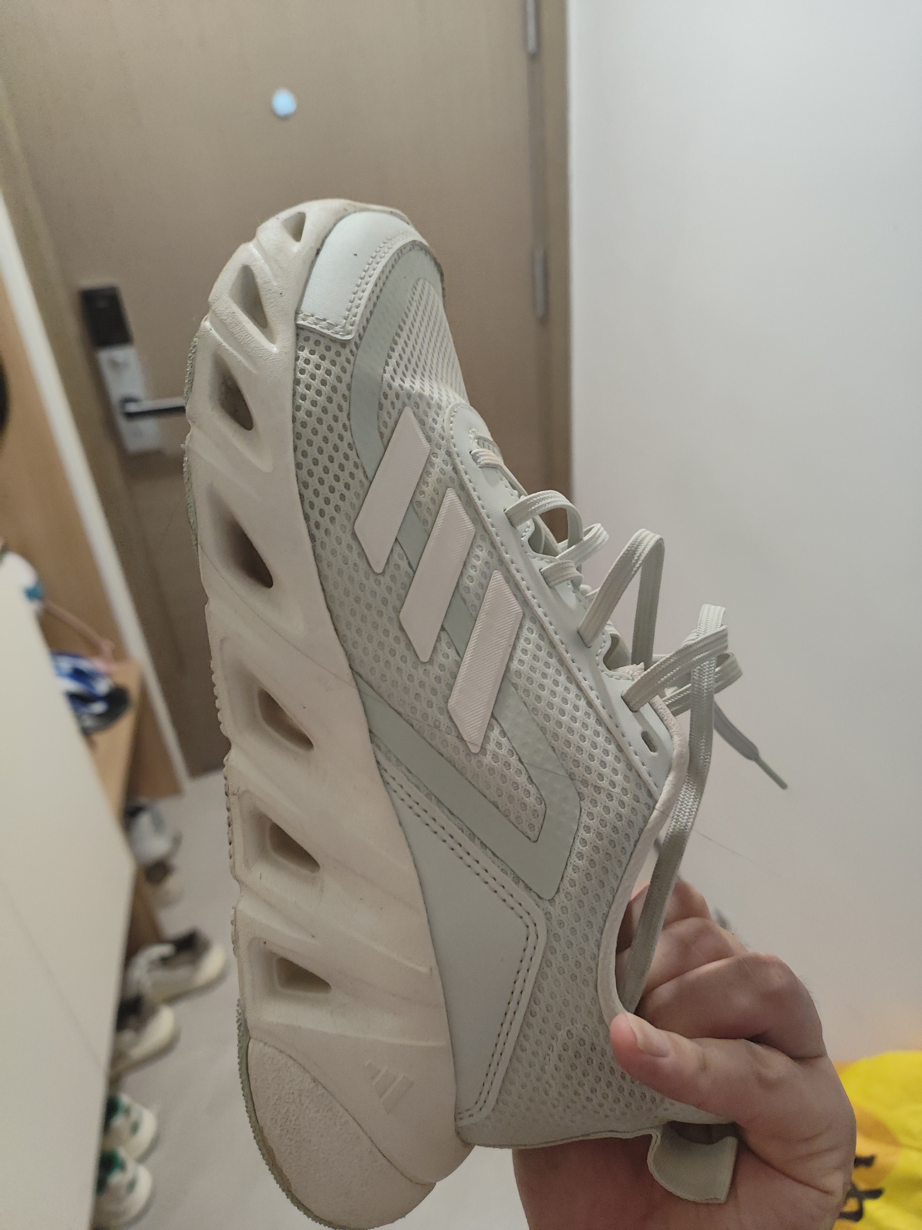 阿迪达斯（adidas）男女户外训练透气网面休闲运动跑步鞋JH9854 41  实拍图