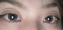 可啦啦（Kilala）满杯果果美瞳半年抛女彩色隐形近视眼镜送护理液盒【第二幅0元】 14.2【荔枝茶冻灰】混血挚爱 拍照超出片 250度 实拍图
