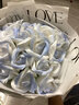 爱满节日礼物网红碎冰蓝玫瑰香皂花束送女友闺蜜永生花生日礼物情人节 倾心款19朵碎冰蓝-送礼袋+暖灯 实拍图