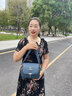 袋鼠品牌女士单肩斜挎小包包女包真皮包2025新款中年妈妈包软皮手机包 蓝色（配礼盒+手包卡包）  实拍图