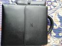 七匹狼男士单肩包商务成熟简约翻盖单肩斜挎包竖款中大号多功能定型男包 黑色手提25*29*8cm 实拍图
