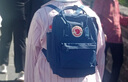 FJALLRAVEN北极狐双肩包kanken男女户外大容量书包电脑包运动旅行背包23510 540宝蓝 16L【可容纳14寸笔记本电脑】 实拍图