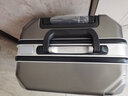 狄斯顿保罗（DISIDUNBAOLUO）行李箱加厚铝框拉杆箱结实耐用密码箱学生大容量旅行箱登机箱皮箱 灰色 【防刮铝框款-带充电口】 20英寸 可登机，适合短途出差 实拍图