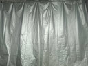 馨菲羽遮光窗帘定制成品布料卧室客厅飘窗防晒隔热挡光阳台办公全遮阳布 全遮光双面银【宽带配四爪钩】 宽2.8米*高2.2米一片 实拍图