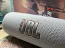 JBL FLIP6 音乐万花筒六代 便携式蓝牙音箱低音炮 防水防尘多台串联 赛道扬声器 独立高音单元 奶油白 实拍图