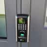 ZKTECO熵基科技F7PLUS指纹门禁机考勤一体机刷卡门禁系统玻璃门门禁锁zface1300面部人脸门禁刷脸打卡机 热销版：指纹识别 单开铁门/木门套餐 实拍图