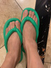 果洛菲（GUOLUOFEI）夏季踩屎感EVA人字拖男沙滩平底凉鞋防滑浴室拖鞋女 墨绿 36-37 实拍图