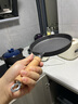 厨荐铸铁平底锅煎锅无涂层不粘煎饼手抓饼烙饼锅鏊子家用披萨烤盘 【0涂层】木柄+铲子油刷 19.5cm 实拍图