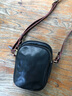 ANDSEEYOU品牌 休闲单肩包男 头层牛皮随身手机包小背包手工真皮迷你斜挎包 黑色 实拍图