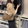 万里马新品枕头复古牛皮女包高级感轻奢侈女包女士腋下包单肩女包 摩卡棕 实拍图
