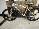 金武端自行车成人山地车公路赛车单车骑行变速超轻越野中学生初中青少年 旗舰版-三刀轮-白黑色 26寸21速 实拍图