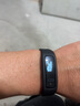 华为手环4/4e 数据监测蓝牙多功能运动精灵 50米防水 跑姿篮球指导 智能手环记步计步器电子手环 华为手环4e（曜石黑） 实拍图