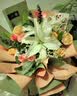 花艺湾鲜花同城配送玫瑰百合花束表白送女友老婆闺蜜生日礼物 19朵红玫瑰混搭12朵百合花束 全国同城配送 留言送花日期 实拍图
