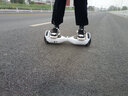 左拉（ZOLA）儿童电动平衡车3-6-12岁智能体感10岁到15岁以上成人自动平行车 6.5吋高配白【平衡防抖+炫光轮】 实拍图