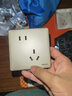飞利浦（PHILIPS）开关插座面板恒曦金色86型暗装二三插插座大间距家用插座 斜五孔（10A） 插座 实拍图