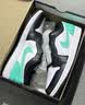 耐克（NIKE）  Air Jordan 1 Low 男子AJ1缓震耐磨帮复古运动篮球鞋 553558-131 41 实拍图