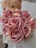 贞嘻生日礼物女生表白送女友小熊玩偶假花花束永生花抱抱桶新婚订婚 11朵焦糖玛奇朵玫瑰熊+礼袋 实拍图