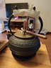 龙颜堂日本进口铁壶煮茶炉电陶炉煮茶器泡茶壶铸铁壶煮茶烧水壶泡茶专用 万寿藤纹 铜钮款1.2L 实拍图
