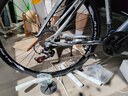SANGPU公路自行车成人变速实心胎死飞骑行自行车山地车单车男女学生赛车 24速40刀钛银色 26寸【适合：165-185cm】 实拍图