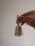 铜一家 手摇铃铛黄铜大号铜钟摆件起床铃呼叫铃会议提醒铃上课活动铃 2寸光面铜柄手摇铃(高10.5cm) 实拍图