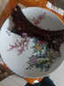 梓琦官方店 挂盘景德镇陶瓷客厅电视柜酒柜玄关装饰瓷盘装饰摆件创意小礼品家居饰品博古架 春色满园+送龙架 实拍图