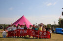 舒奈斯（SONICE）舒奈斯折叠足球门儿童家用小球门便携式户外幼儿园五人制足球门框 白色中号（含收纳袋+U型地钉） 实拍图