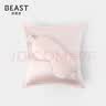 野兽派（THE BEAST）真丝旅行套装(眼罩/靠枕)浅粉色汽车头枕腰靠车载出行车载靠枕 实拍图