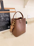 纪诗哲轻奢品牌包包女包女士水桶包手提包单肩斜挎送妈妈老婆生日礼物侈 咖啡色 38女神节妇女节礼物 实拍图