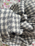 浩冠 围巾女秋冬季保暖针织学生围脖披肩韩版毛线流苏撞色千鸟格围巾 千鸟格灰色 实拍图