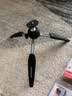 曼富图（Manfrotto）MTPIXIEVO 桌面迷你三脚架 相机主播直播自拍支架 红色 实拍图