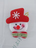 梦君宸圣诞节装饰用品发光胸针 胸章老人 雪 人熊 圣诞节礼品 红色发光雪人 实拍图
