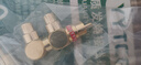 YYTCG 纯铜镀金莲花三通音视频转换头 RCA莲花头一分二AV转接头莲花一公转二母T型红白音频插头 金色黑环一个 实拍图