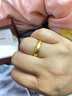 周生生新年黄金戒指 足金素圈活口戒男女情侣 可作对戒09141R 计价7.8克 实拍图