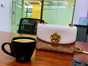 蔻驰（COACH）【同价618】女包 PARKER山茶花系列小号信封包帆布涂层配皮618 HOT-小号卡其配白34256B4HA 实拍图