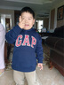 Gap【大小童同款】男童logo抓绒连帽卫衣646085 海军蓝 130cm(8-9岁) 亚洲尺码 晒单实拍图