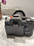 美本堂 适用于索尼A7R5相机保护贴膜SONY a7r5机身贴纸贴皮碳纤维磨砂3M 金属钛顶+磨砂黑底 索尼A7R5 实拍图
