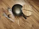 韦大锤手工铁锅家用炒锅炒菜锅传统老式无涂层不粘锅厨师大炒勺锅具 锤打鱼鳞款34cm带耳 盖+勺+铲+刷 34cm 实拍图