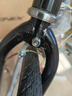 凤凰（Phoenix）上海凤凰自行车成人女士老年人式2025新款轻便通勤代步实心胎单车 密封全轴承【双层铝合金轮】芭蕾黑 26寸实心胎【身高1.55-1.85米】 实拍图